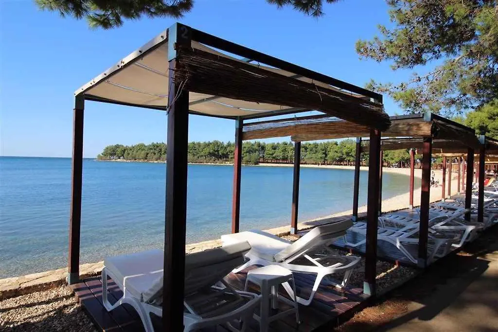 Apartment In Novigrad/Istrien 9390 Karpinjan 0*,